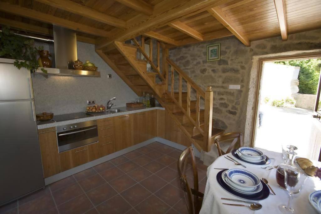 Гостевой дом Casa De Afora Casa Con Piscina Y Jacuzzi Privados Сантьяго-де-Компостела Экстерьер фото